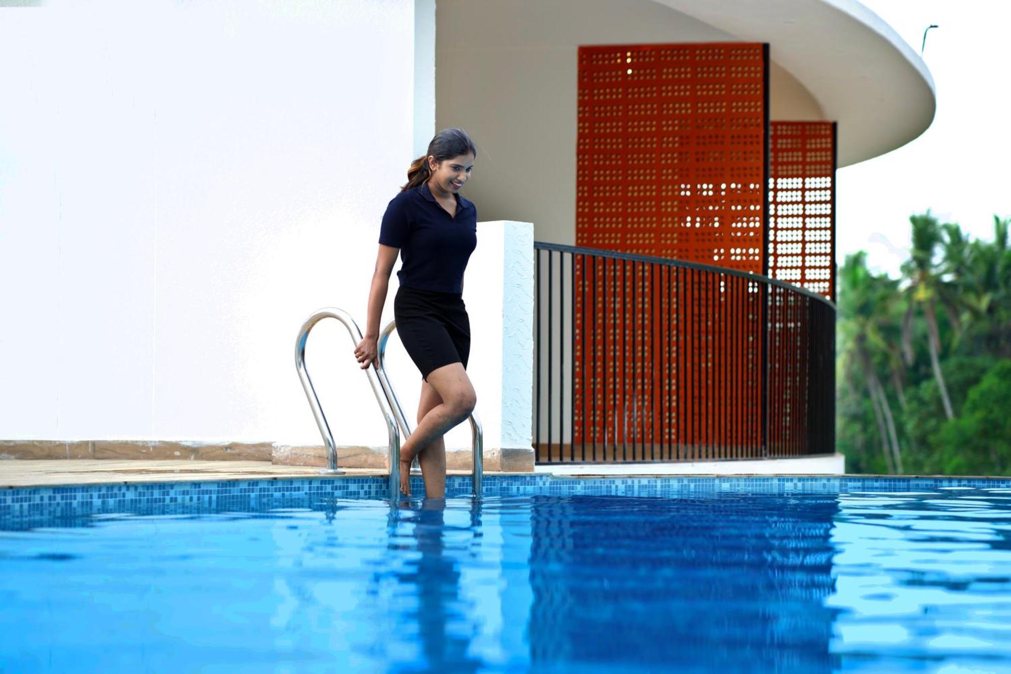 Serene Aqua Hills Kozhikode Hotel Mennanyam Exterior foto